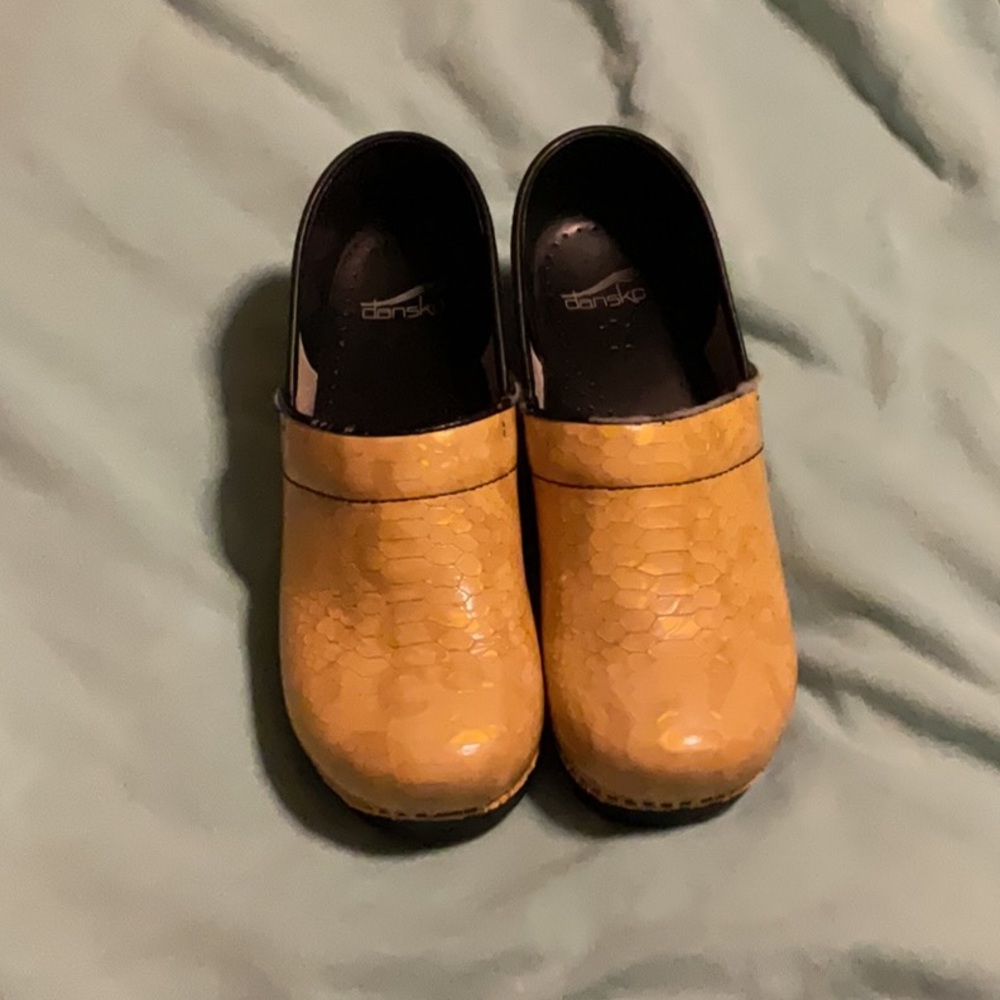 Womens dansko shoes